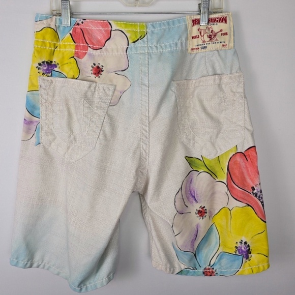 TRUE RELIGION- Mens Size 32 Swim Board Shorts Paradise Floral 10” Inseam - Picture 5 of 10